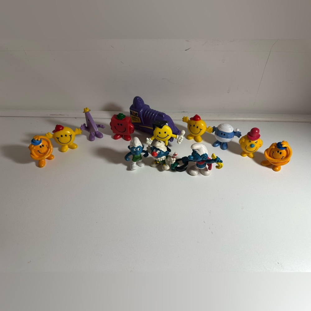 Set of vintage 80’s play figures